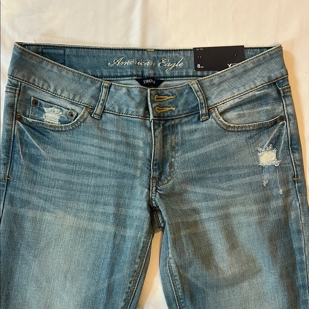 NWT American Eagle Artist Skinny Flare Leg Low Rise Jeans (Size 8 Long) - Picture 2 of 9
